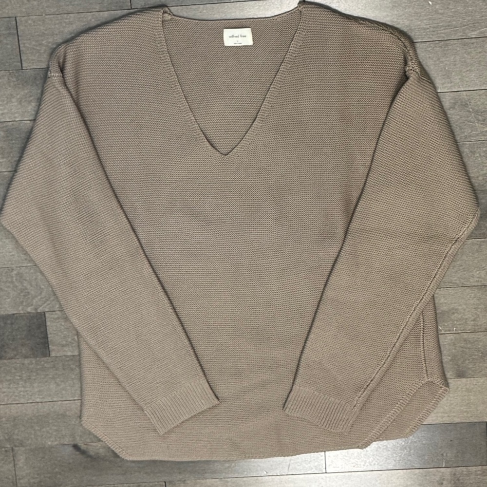Wilfred Taupe/Grey V-Neck 100% Merino Wool Sweater Women's L